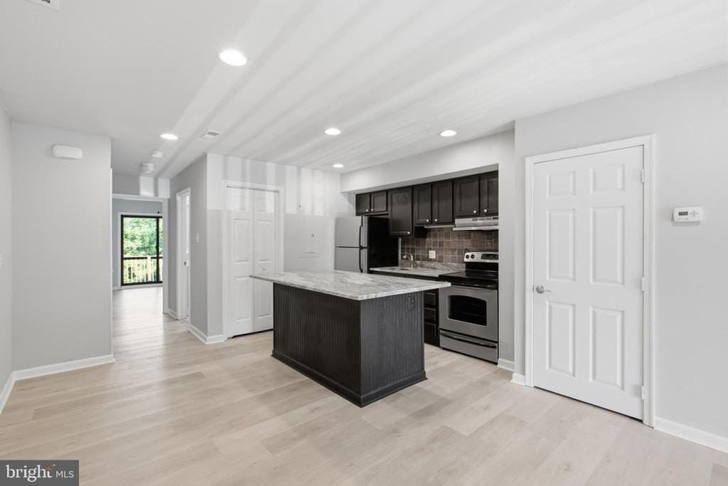 27-B Darien - Photo 5 of 45