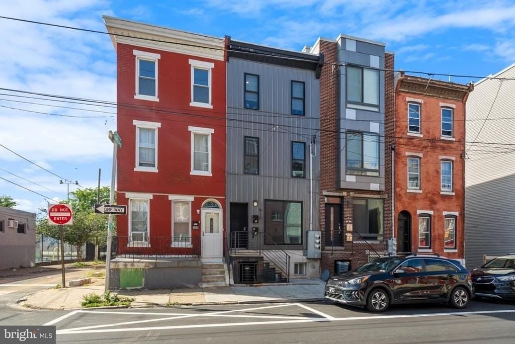 810 Diamond St - Photo 7 of 19