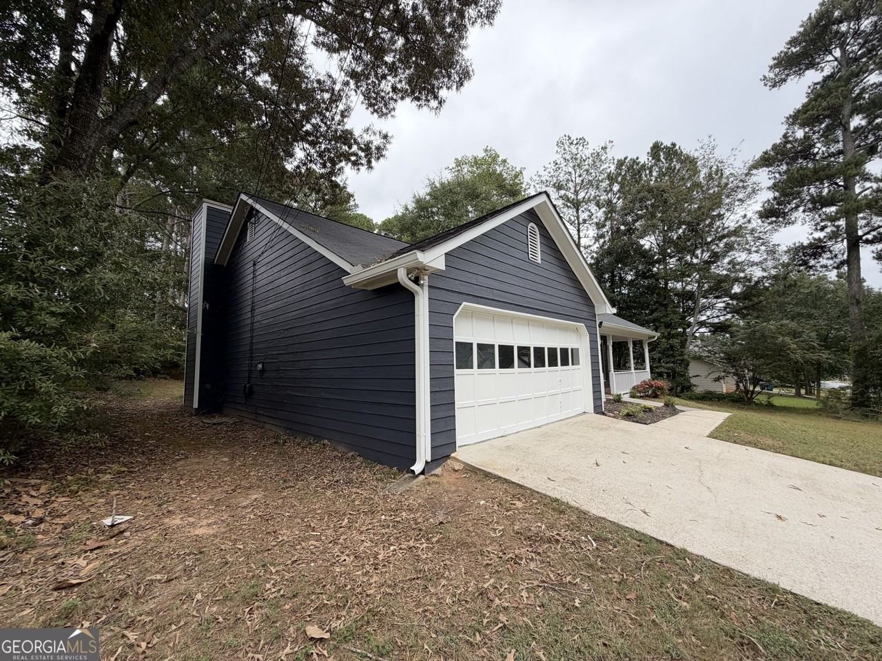 1990 Hutton Dr - Photo 2 of 20