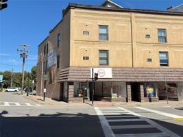 featured image of 275 Main St #3