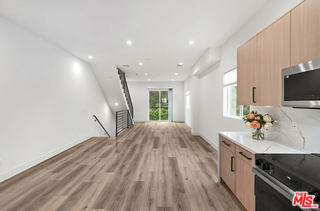 4443 Auckland Ave - Photo 7 of 8
