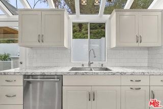 11 Bridle Ln - Photo 3 of 8