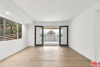 11 Bridle Ln - Photo 7 of 8