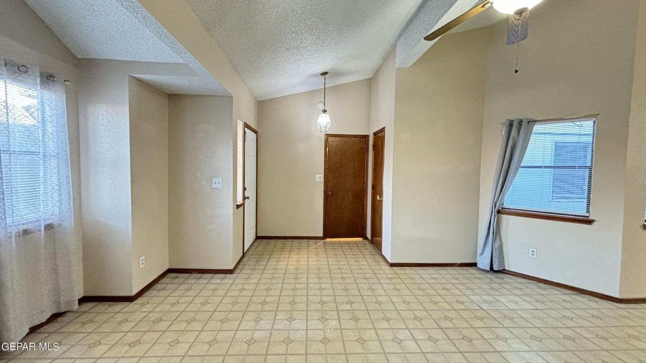 10960 Delafield Dr #A - Photo 4 of 17
