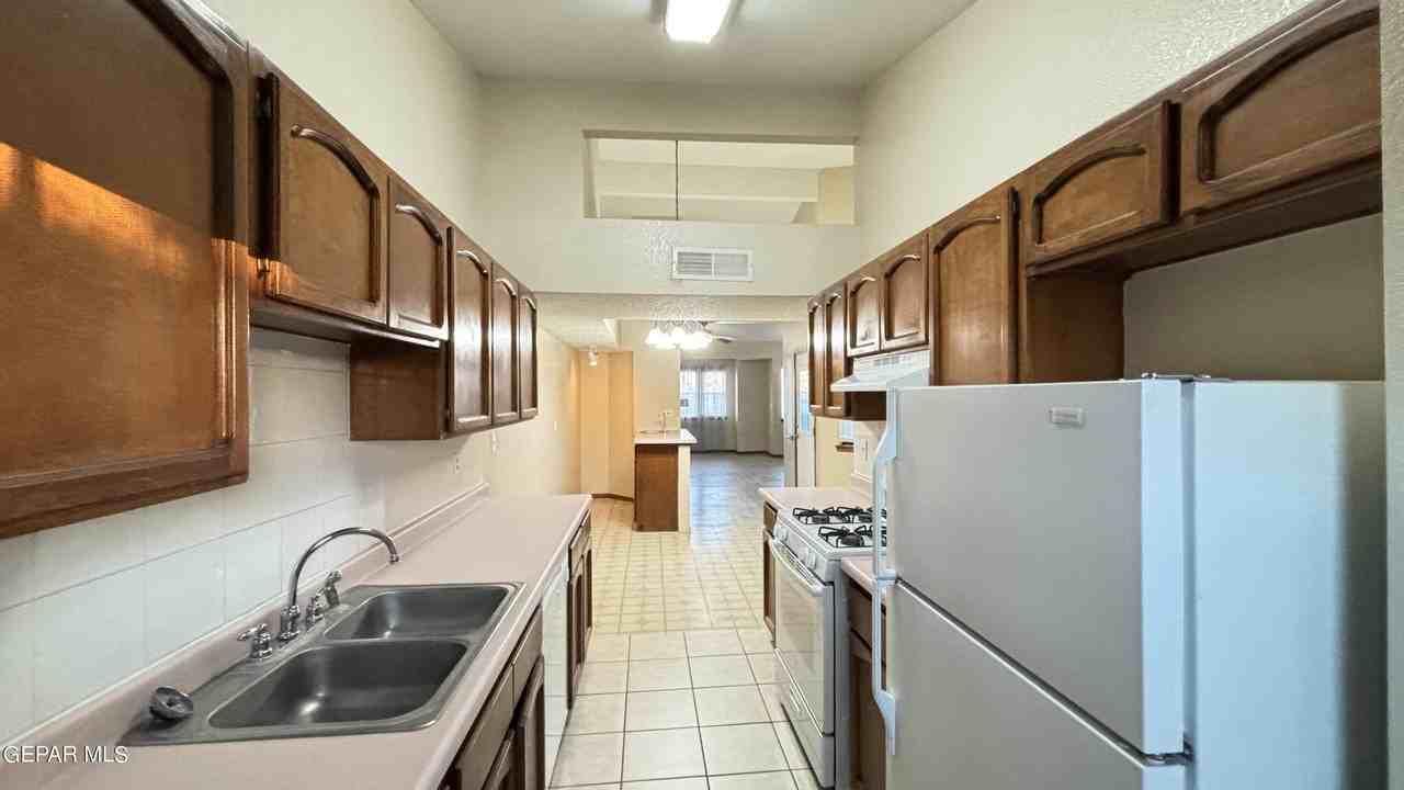 10960 Delafield Dr #A - Photo 6 of 17