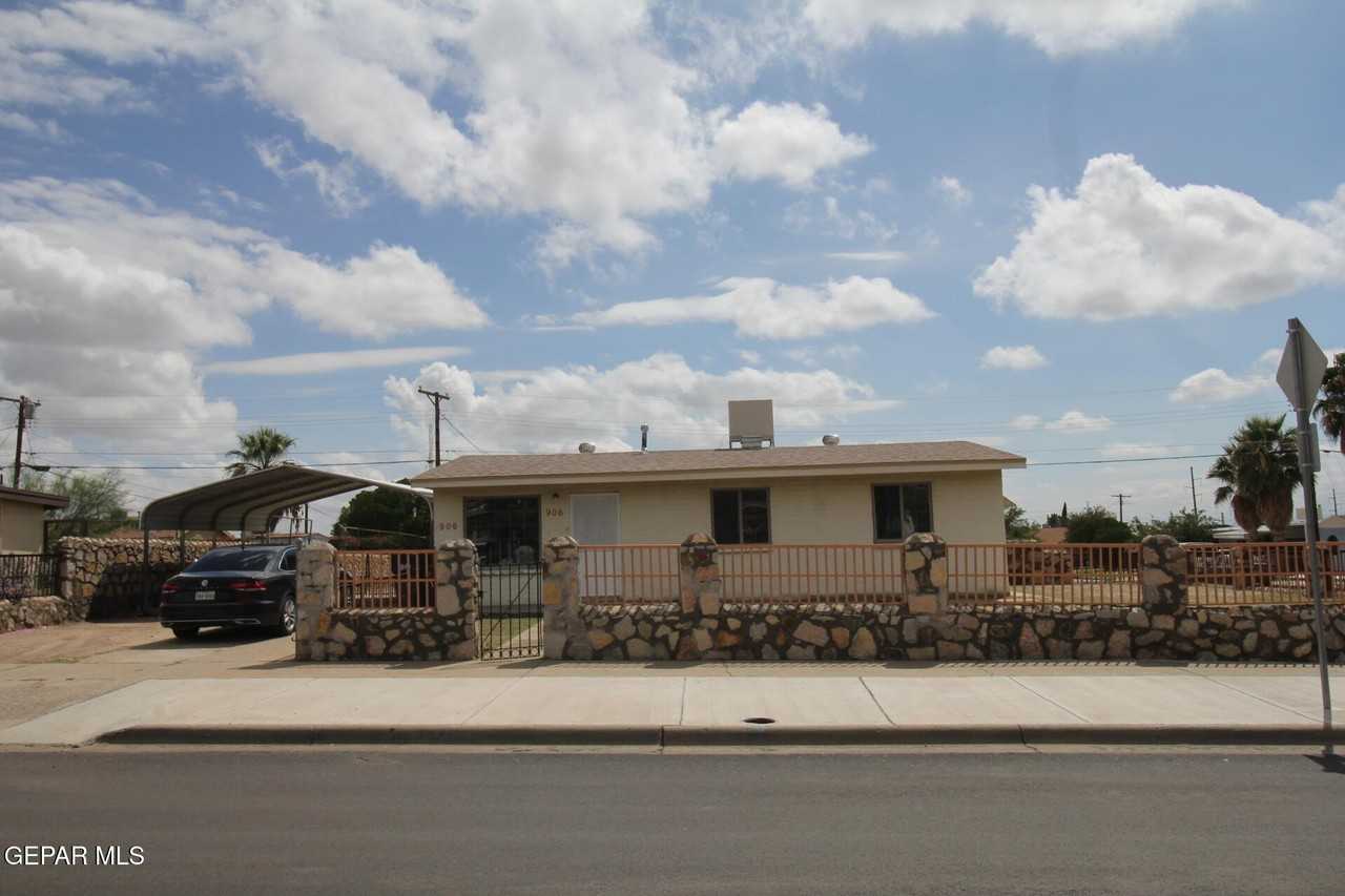 906 Geronimo Dr - Photo 4 of 50