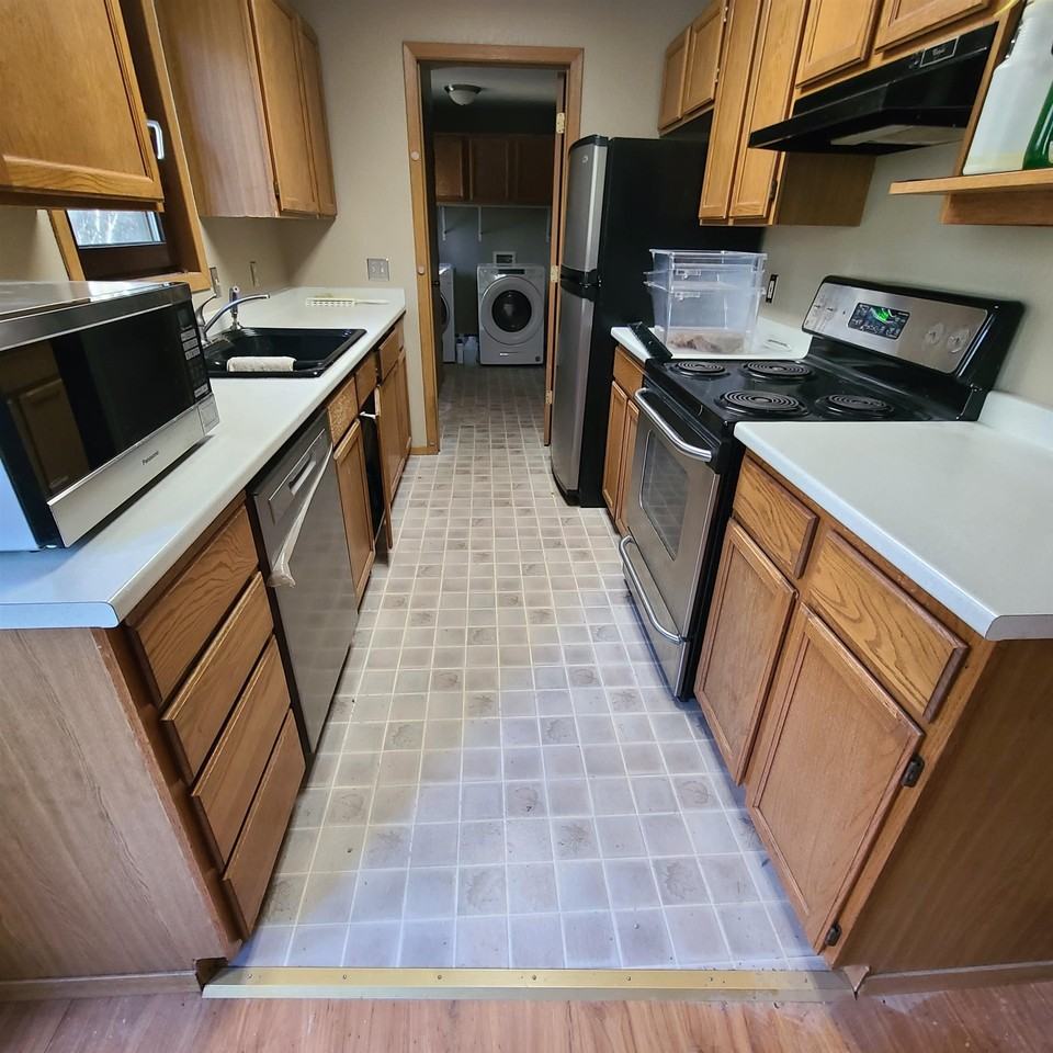 2787 Templeton St - Photo 7 of 30