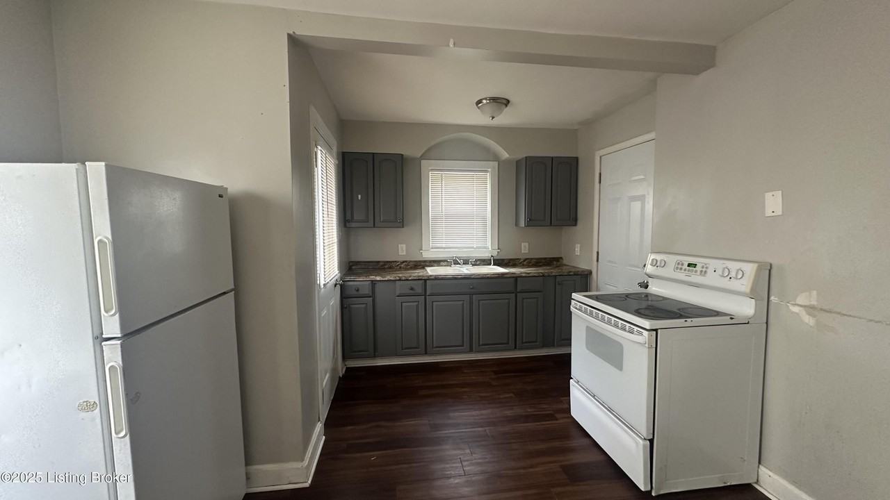 2110 Burwell Ave - Photo 7 of 15