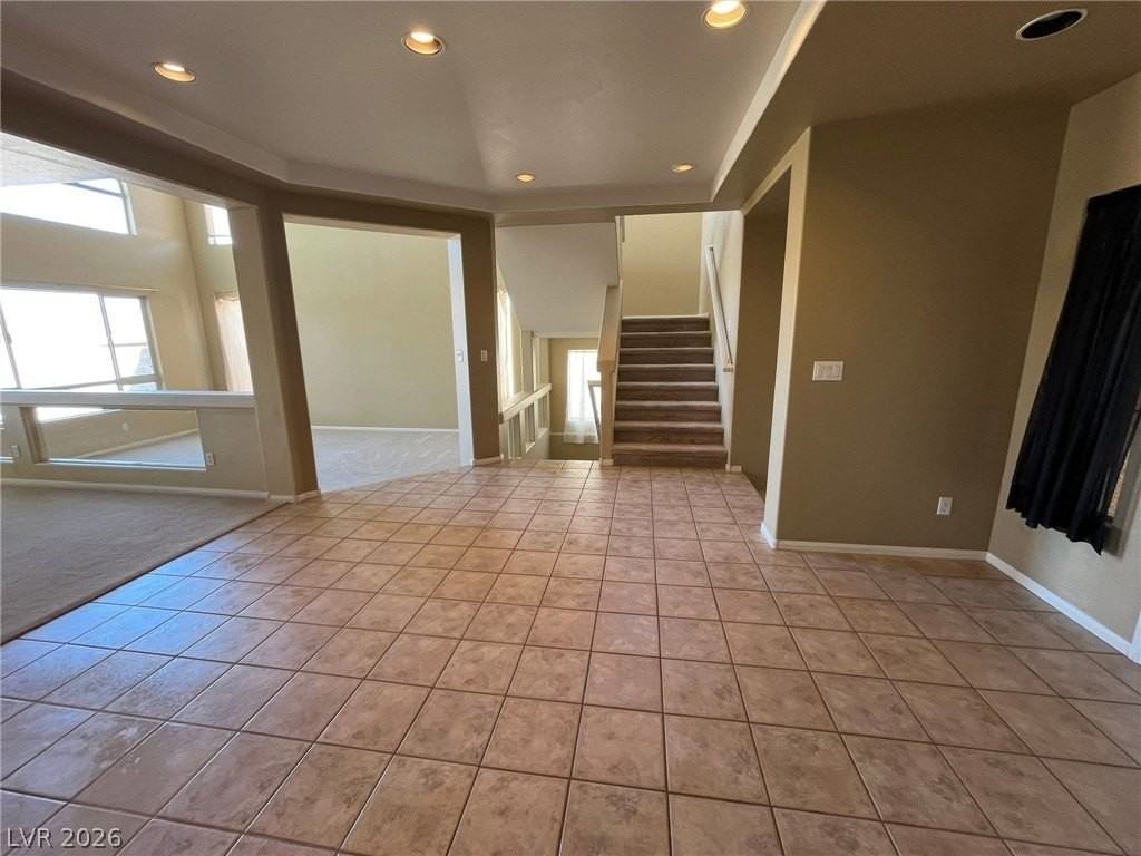 8640 Castle Hill Ave - Photo 3 of 50