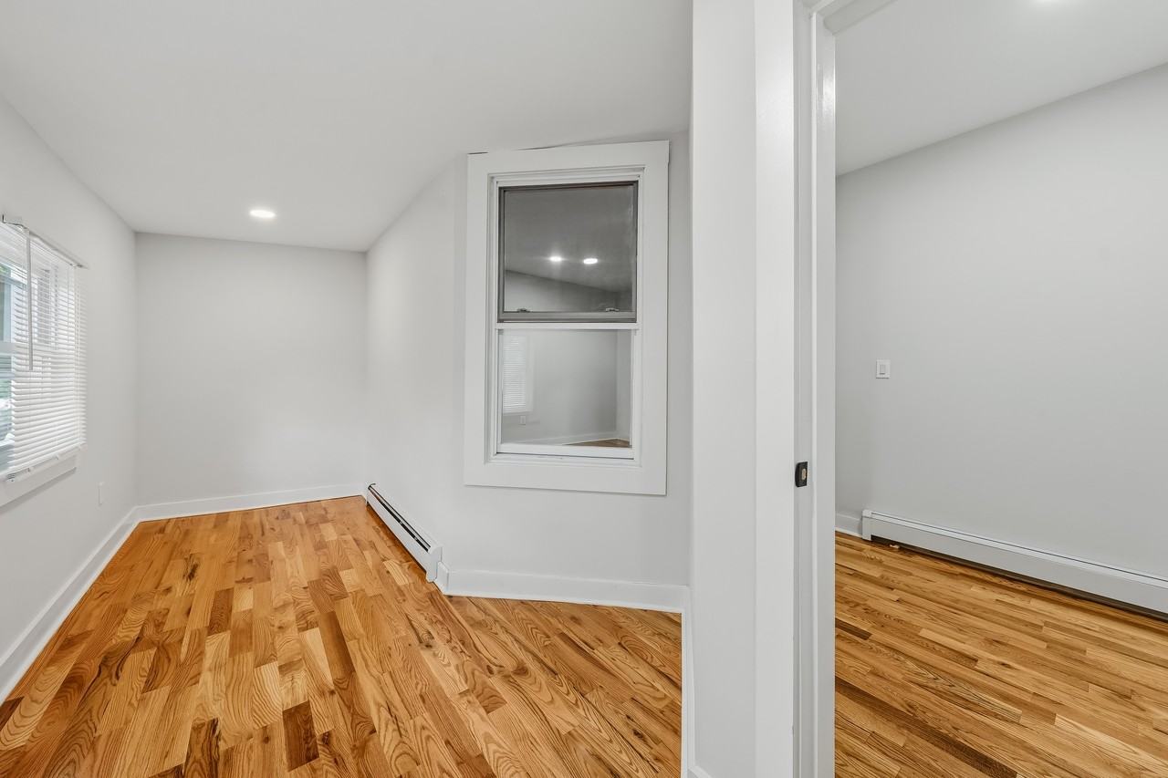 26 Rhode Island Avenue - 1 FL #1FL - Photo 5 of 32