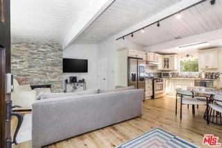 8876 Wonderland Ave - Photo 3 of 8