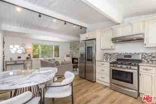 8876 Wonderland Ave - Photo 6 of 8