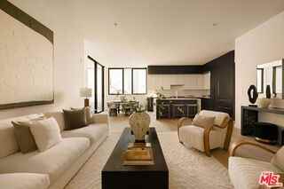1264 N Harper Ave #302 - Photo 3 of 8
