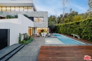 7681 Willow Glen Rd - Photo 2 of 8