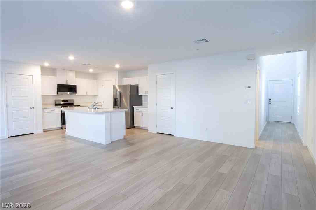 105 Scarhill Track Ave - Photo 5 of 23