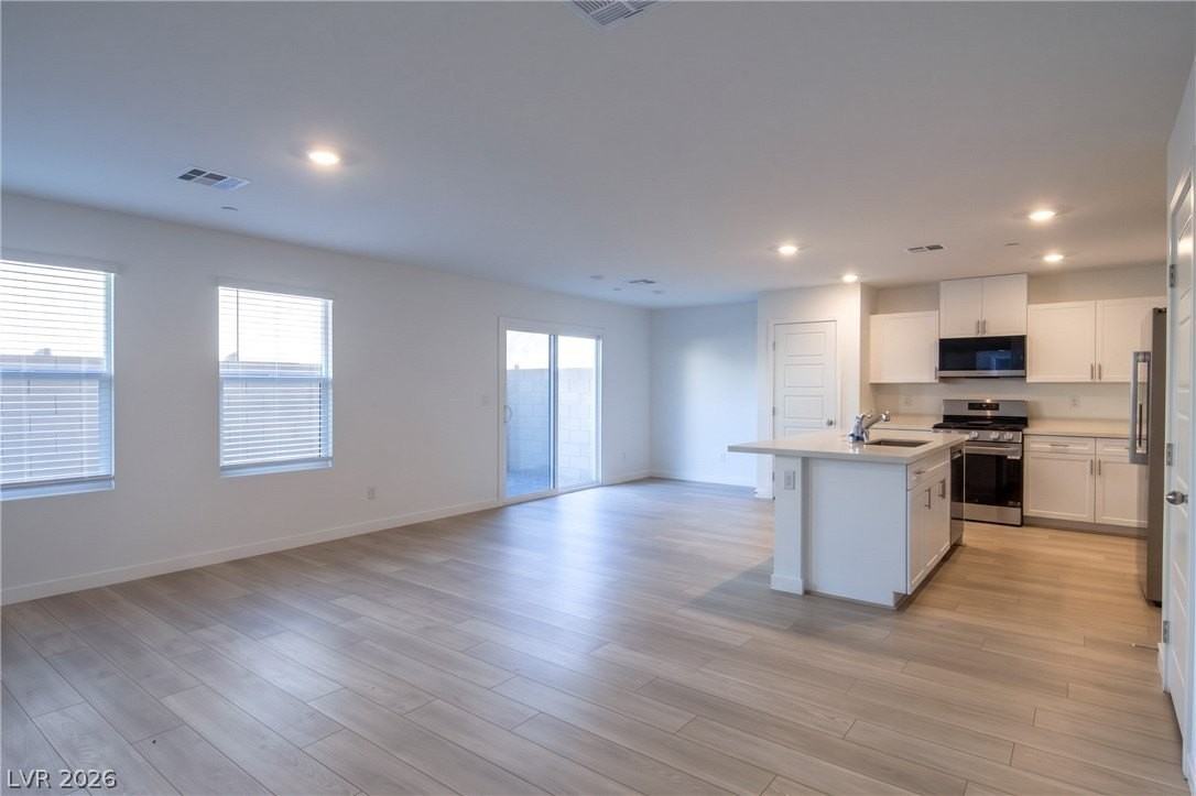 105 Scarhill Track Ave - Photo 7 of 23