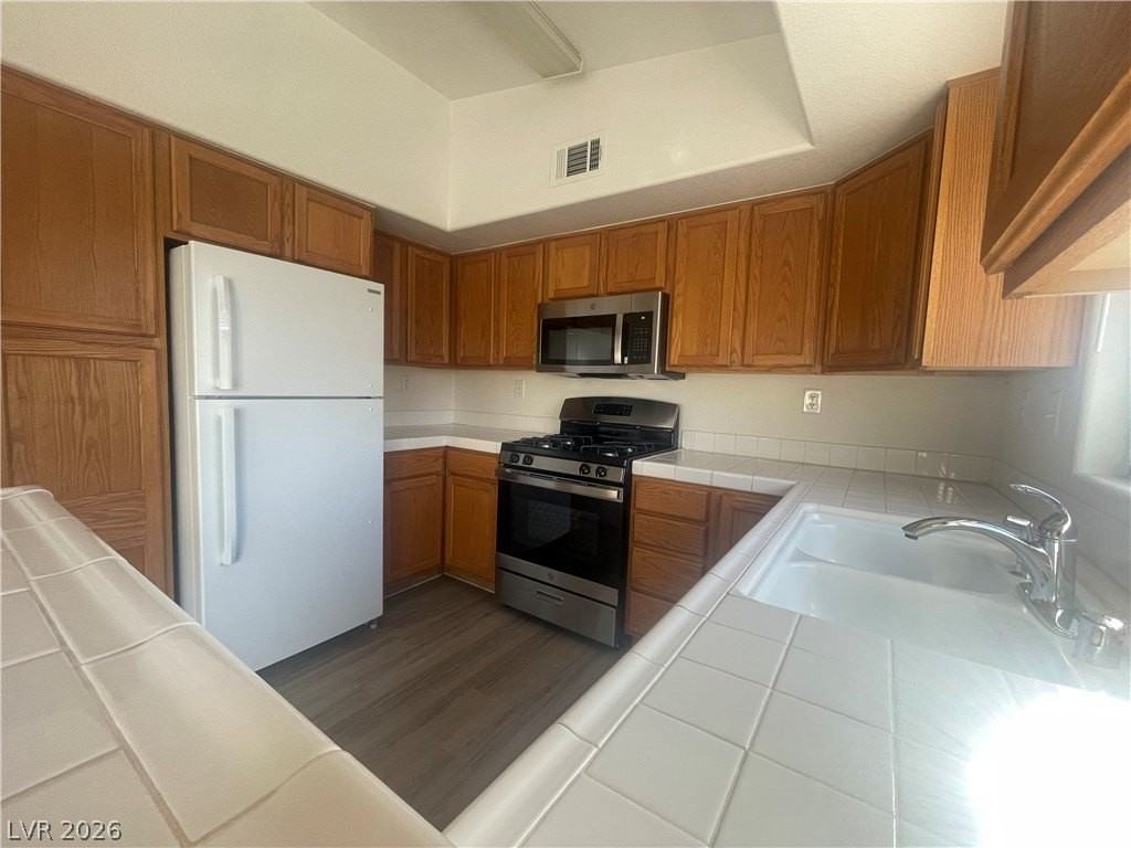520 Arrowhead Trl #223 - Photo 3 of 16