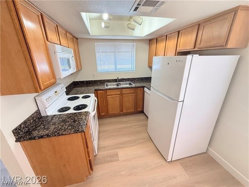 7200 Pirates Cove Rd #2033 - Photo 7 of 20