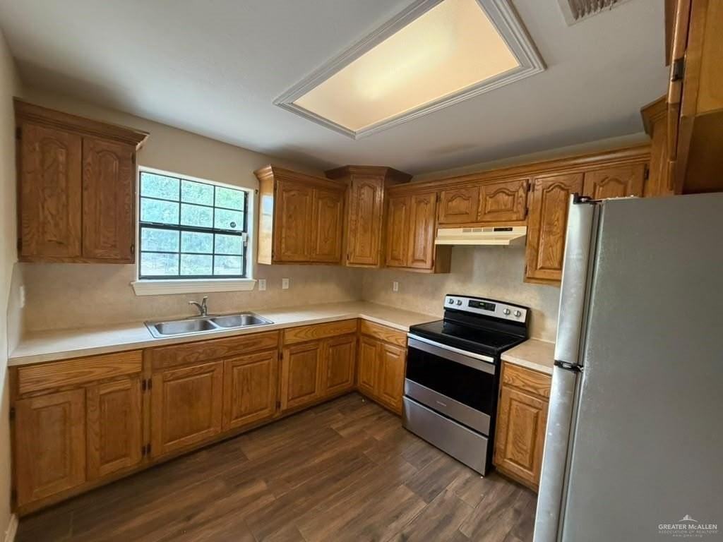 2037 Diaz Ave - Photo 4 of 21