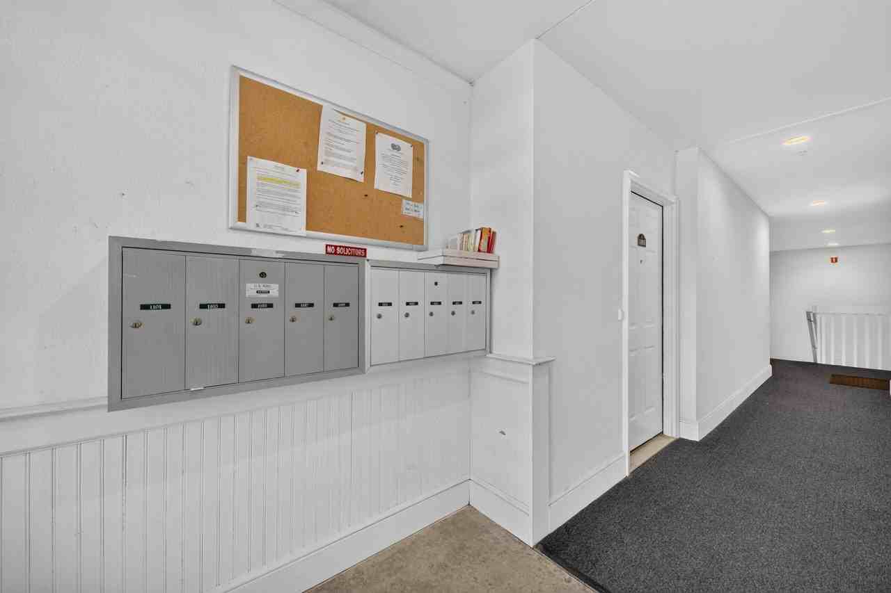 1105 Joyce Ln - Photo 2 of 46