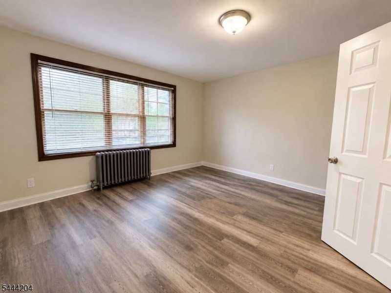 138 E Jersey St #1 - Photo 3 of 15