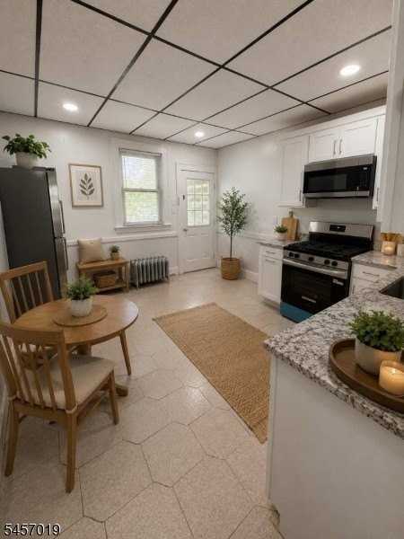 176 Lincoln Ave - Photo 2 of 10