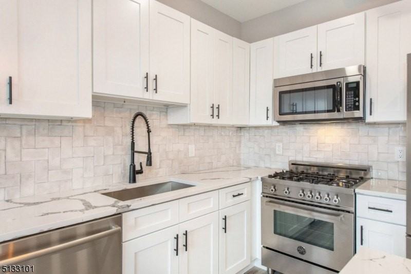 31 Berkshire Valley Rd - Photo 3 of 17