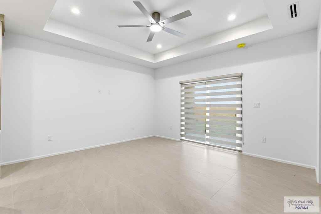 232 Kind Ct - Photo 4 of 17