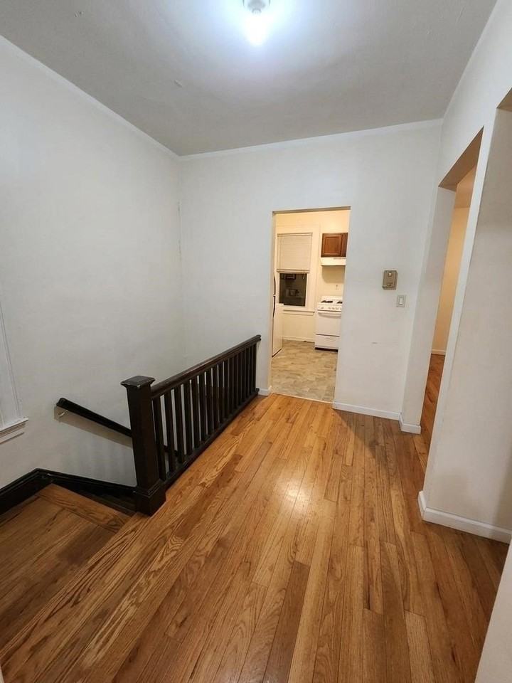 505 Hoboken Rd #B - Photo 6 of 9