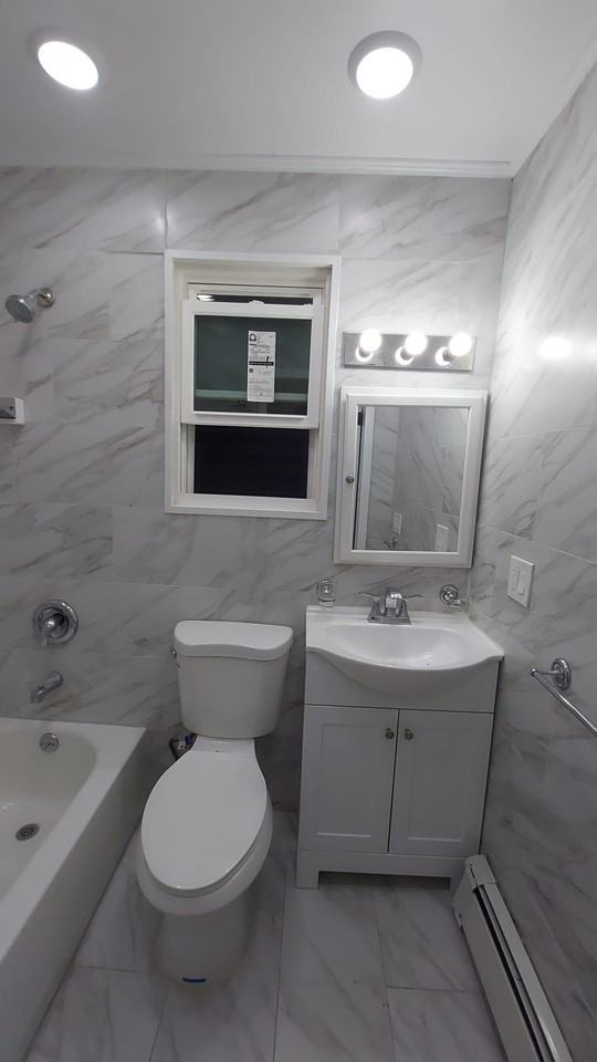 256 Bowers St - Photo 5 of 6
