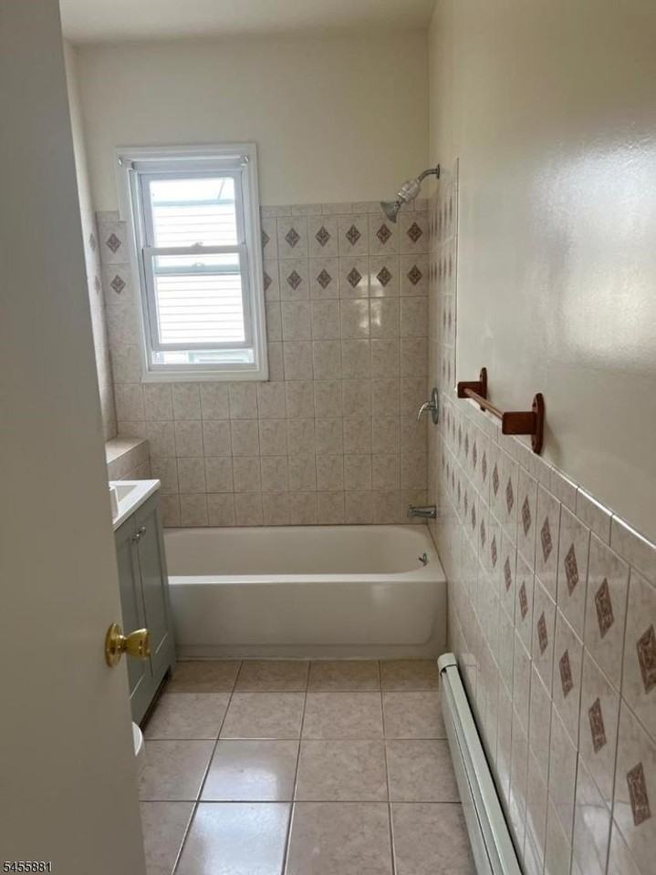 333 E 22nd St #3 - Photo 2 of 18