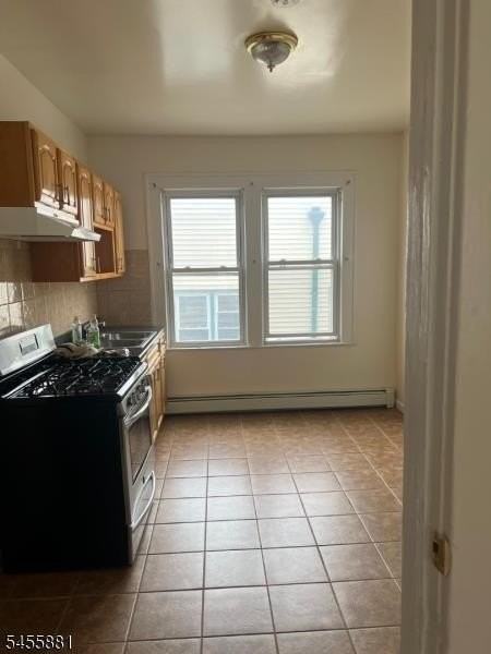 333 E 22nd St #3 - Photo 5 of 18