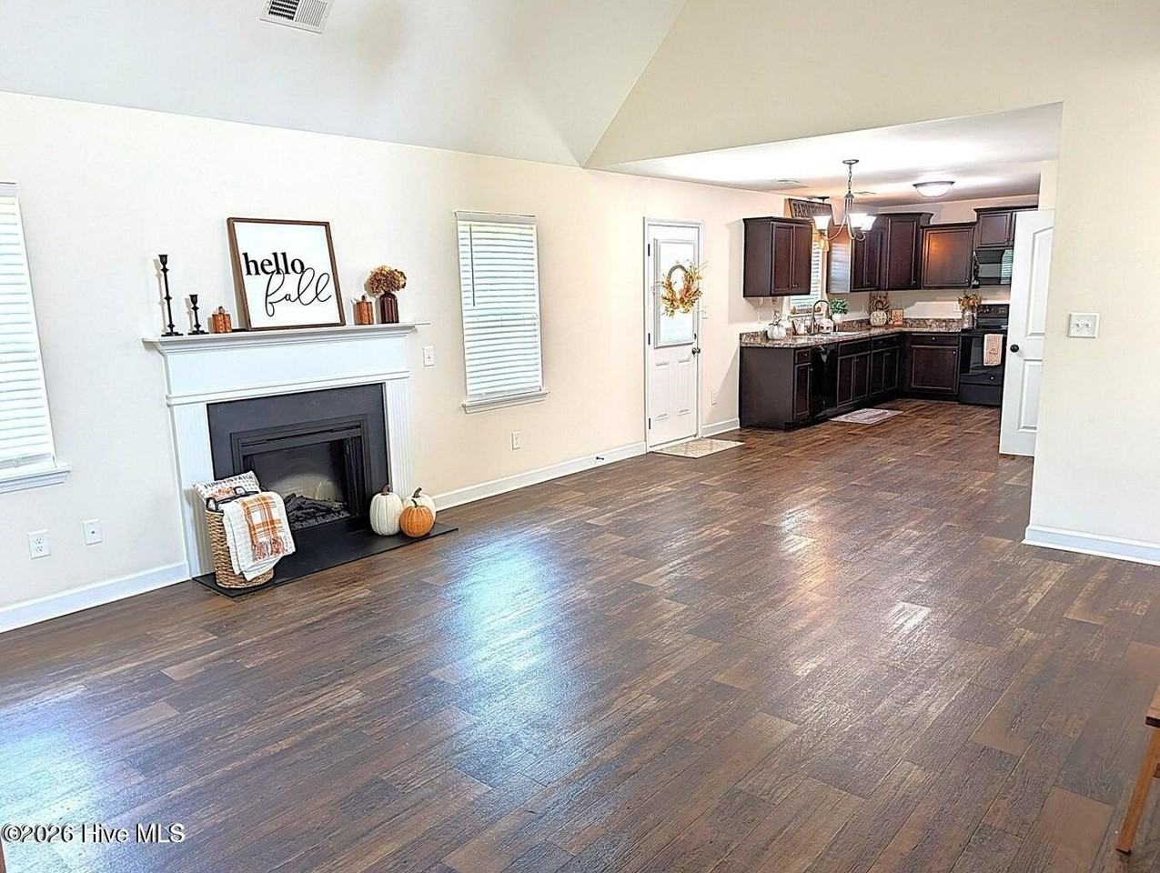 110 Sonia Dr - Photo 7 of 36