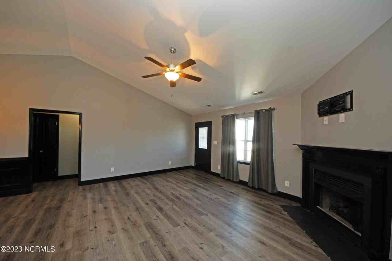 315 Basil Ct - Photo 5 of 29