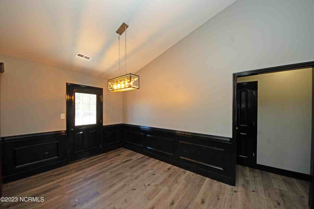 315 Basil Ct - Photo 7 of 29