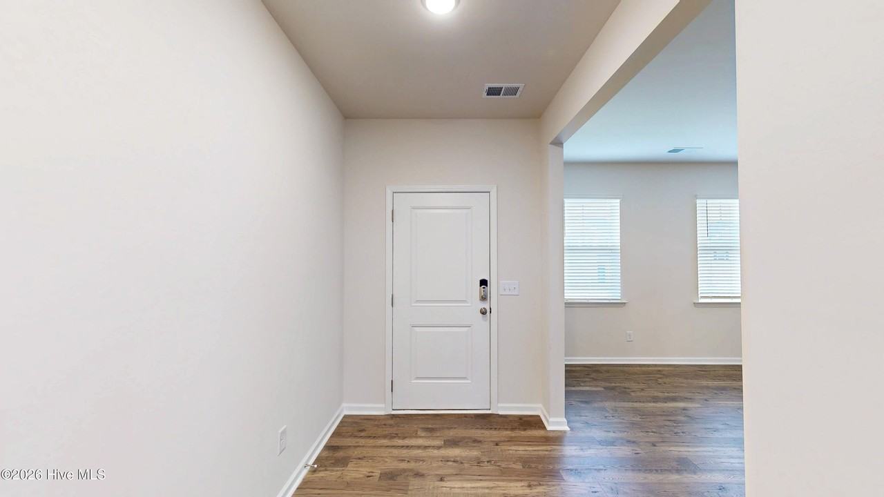 5081 Tullamore Dr - Photo 4 of 41