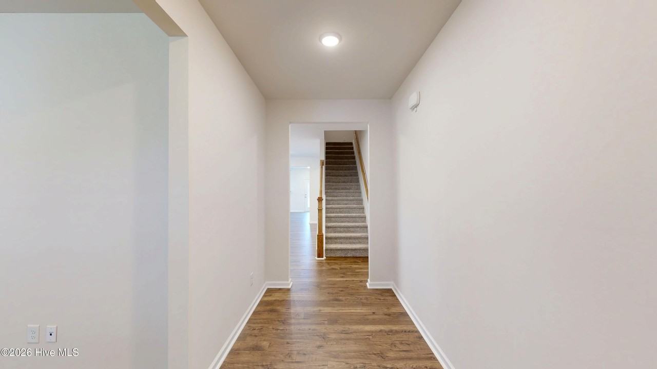 5081 Tullamore Dr - Photo 5 of 41