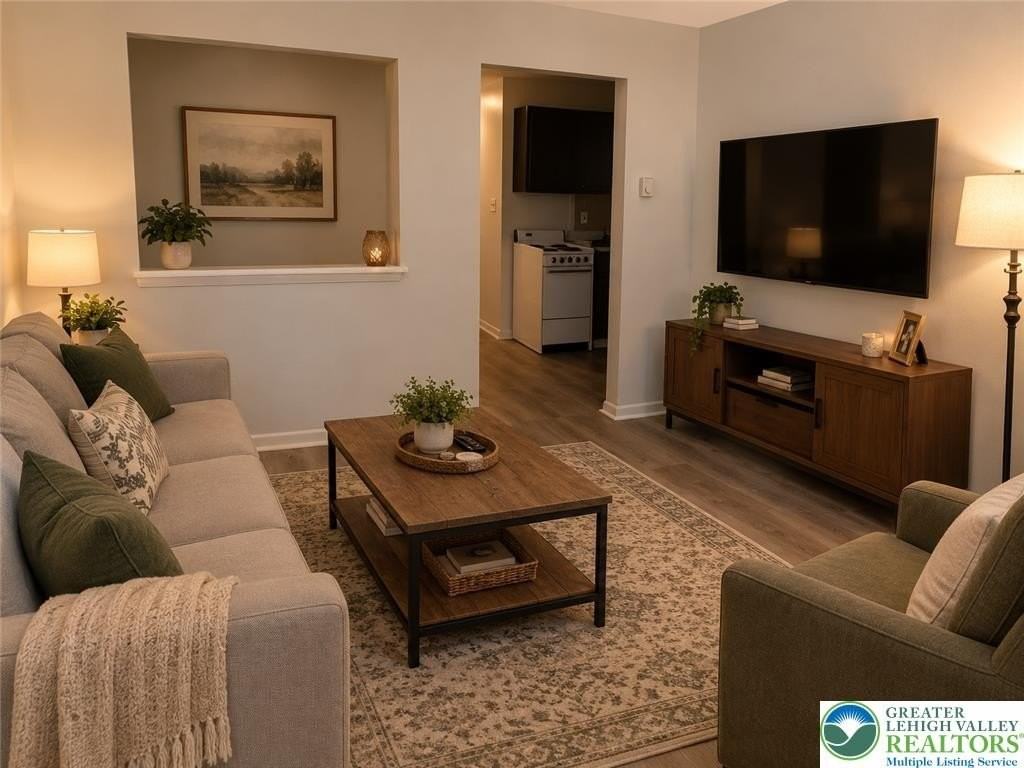 1324 Marlow St #1 - Photo 2 of 7