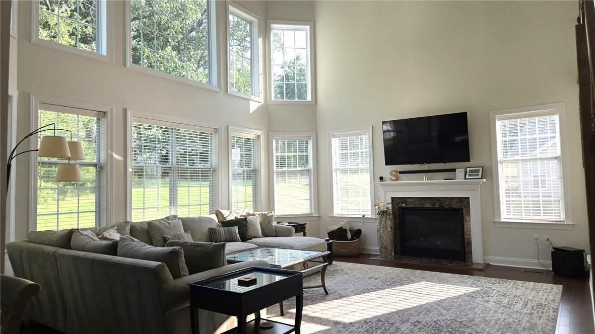 6493 Fox Glove Ln - Photo 6 of 48