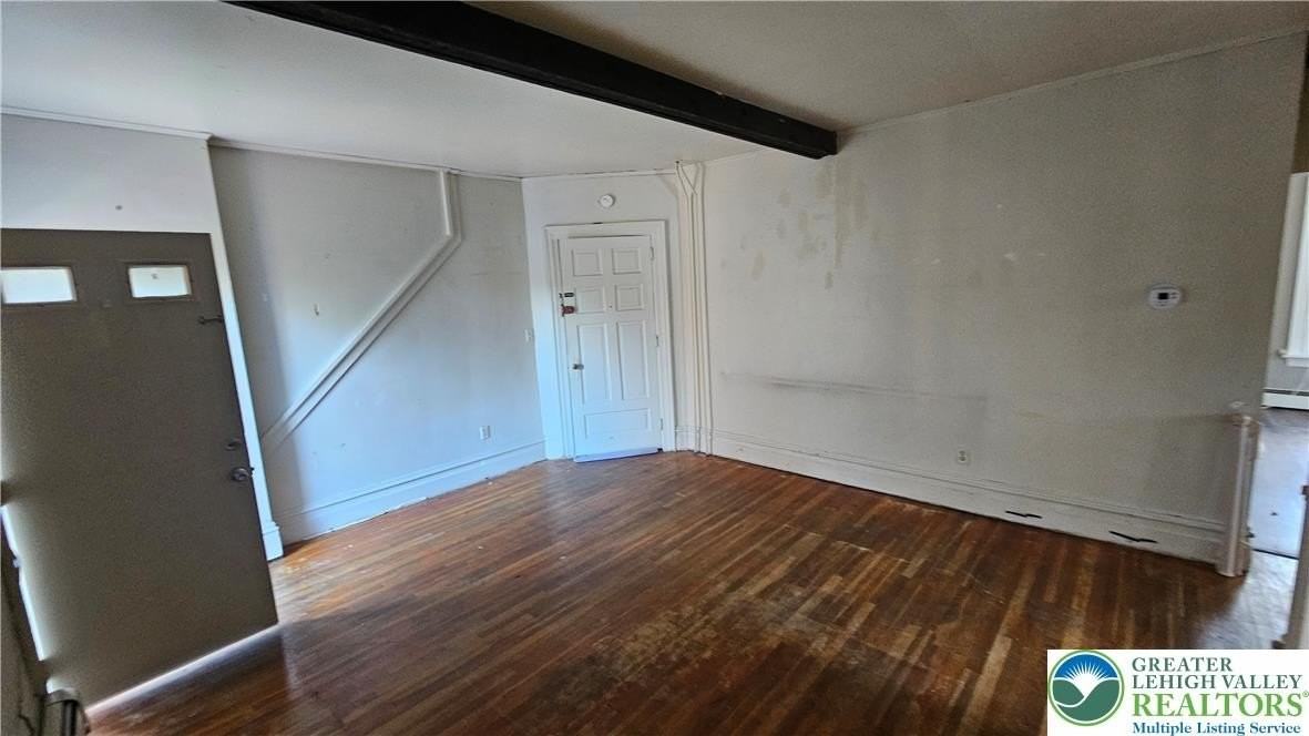 330 Wyandotte St #4 - Photo 3 of 11
