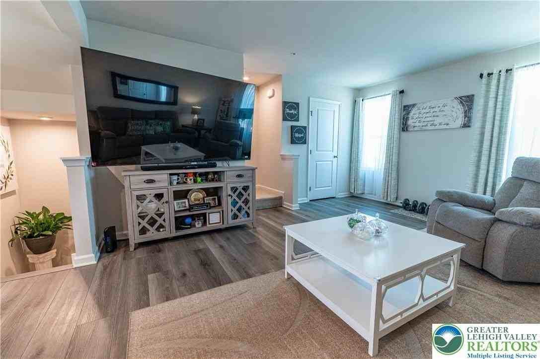 2108 Cross Country Rd - Photo 7 of 35