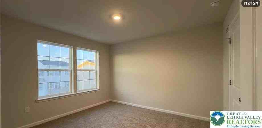 Alexander Ct #8342 - Photo 5 of 9