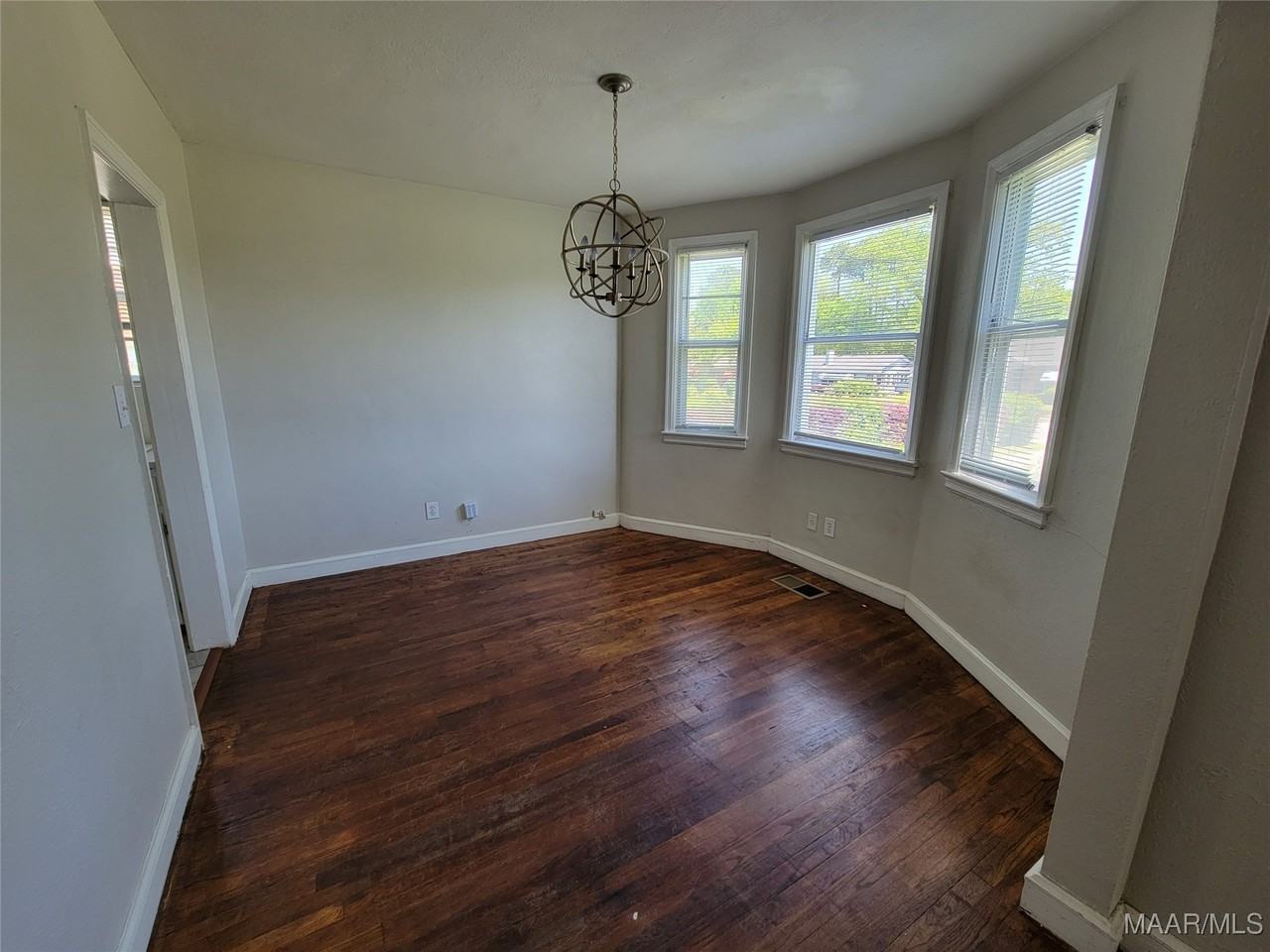 7 Calhoun Rd #B - Photo 4 of 9