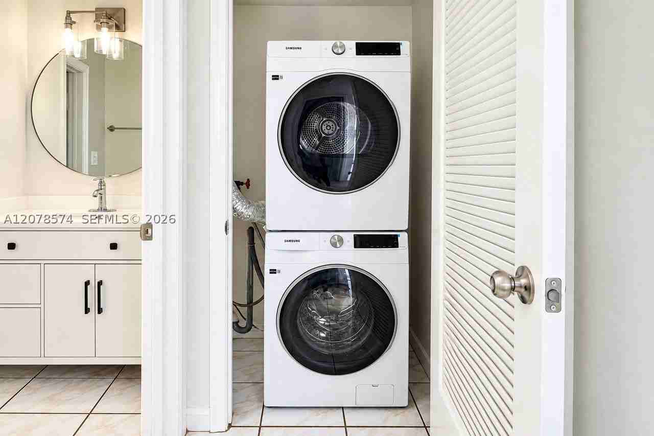 9280 Fontainebleau Blvd #502 - Photo 7 of 16
