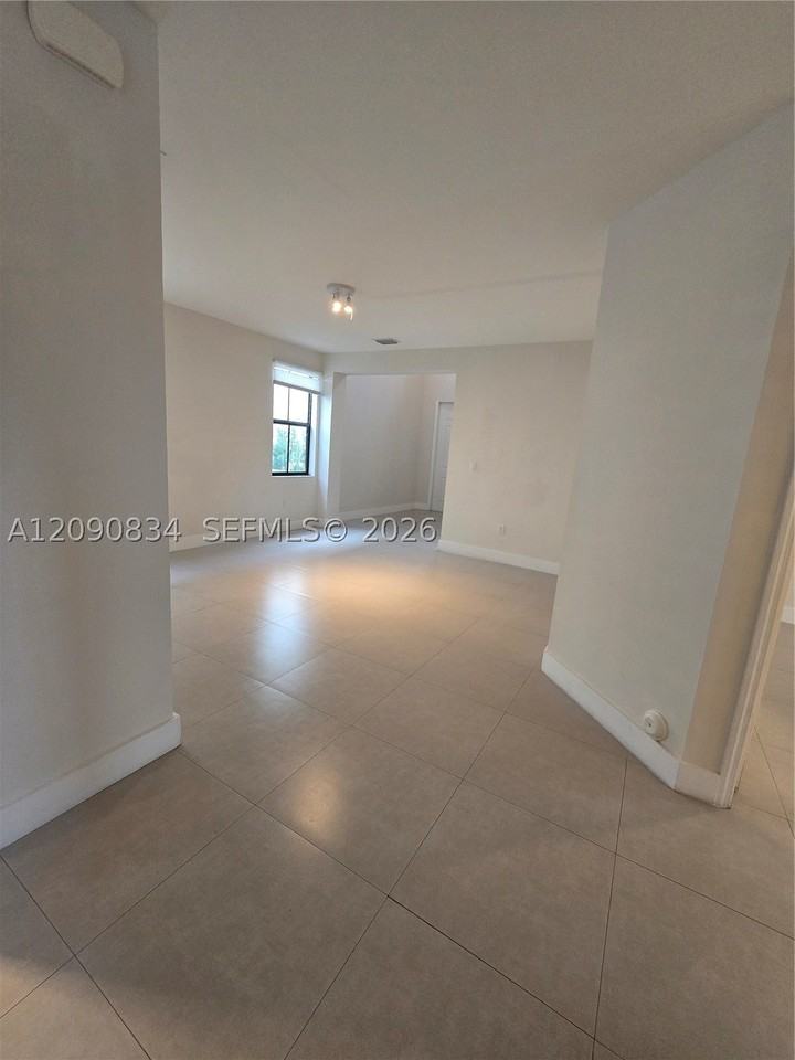 10433 Nw 70th Ln - Photo 4 of 27