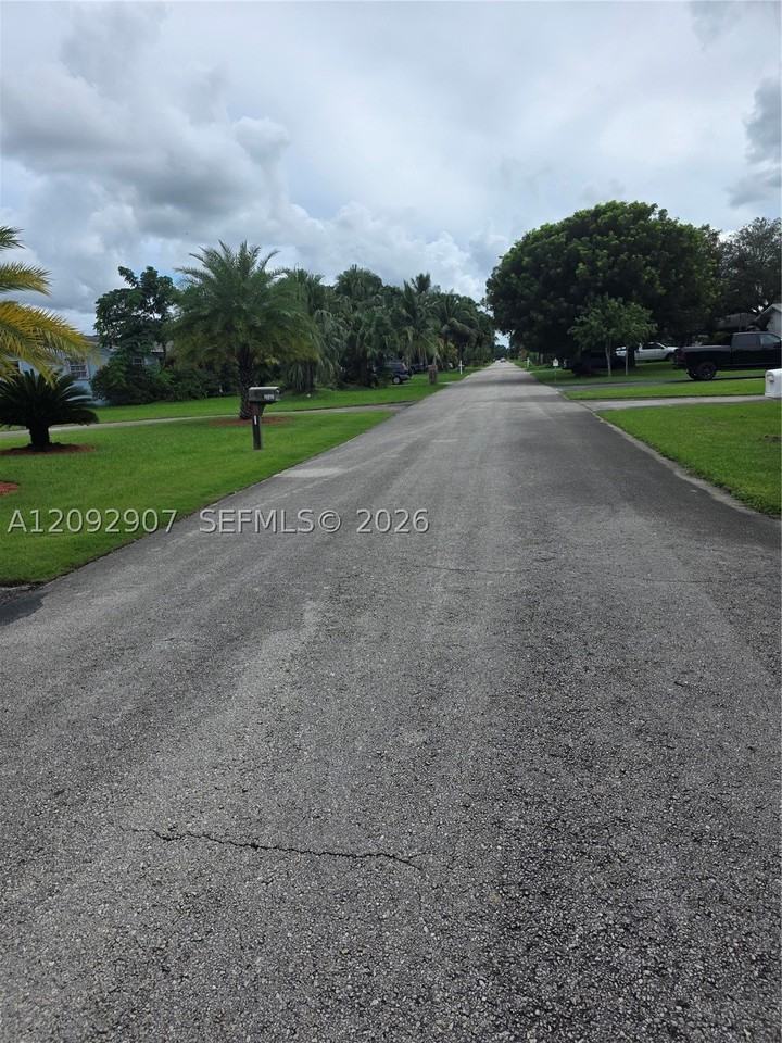 27401 Sw 165th Ave #0 - Photo 4 of 18