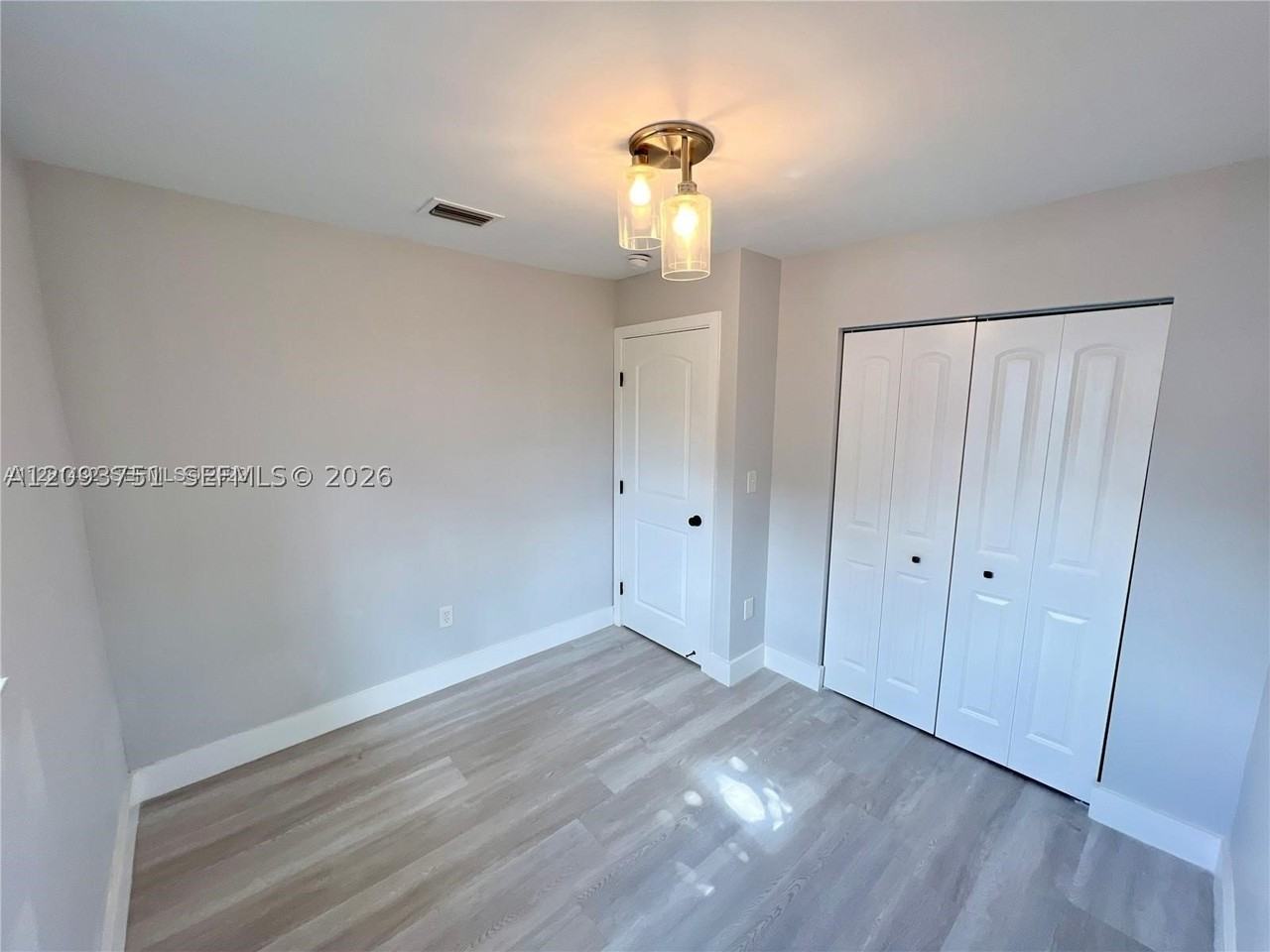 21 Nw 52nd St #1 - Photo 2 of 12