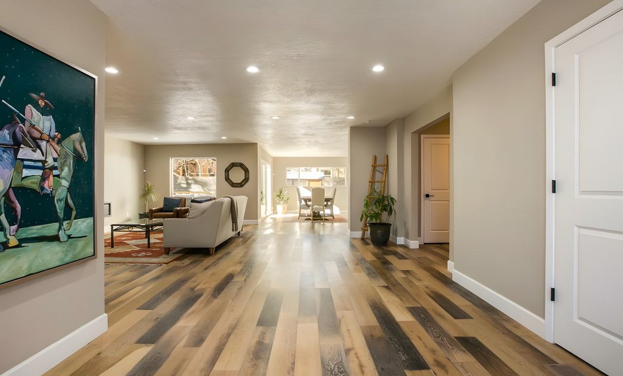 817 Lafayette Dr Ne #1 - Photo 4 of 28