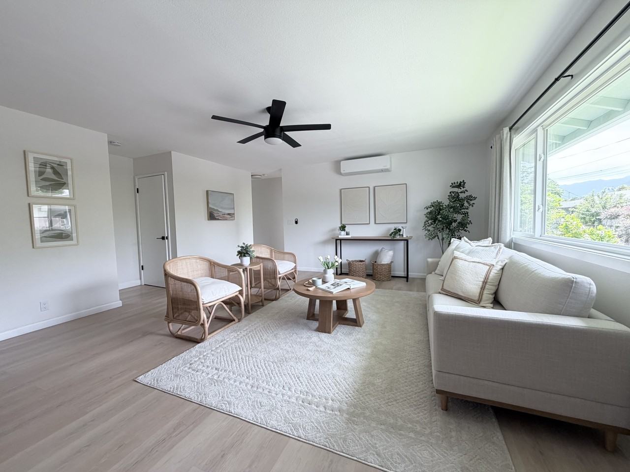 447A Manono St #1 - Photo 5 of 15
