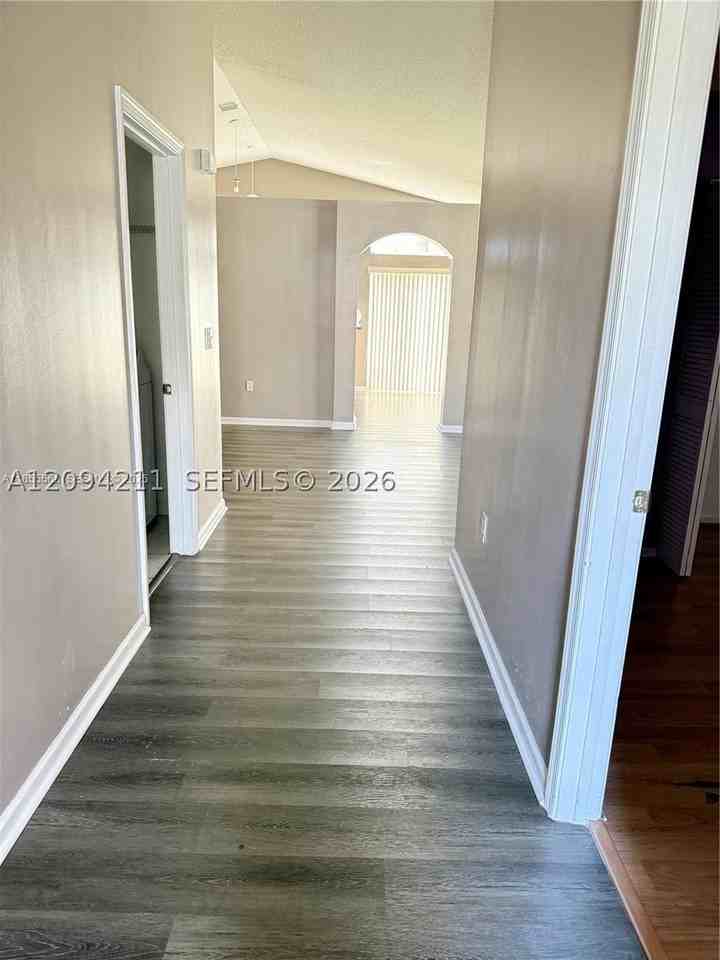 19030 Nw 54th Ave - Photo 6 of 17
